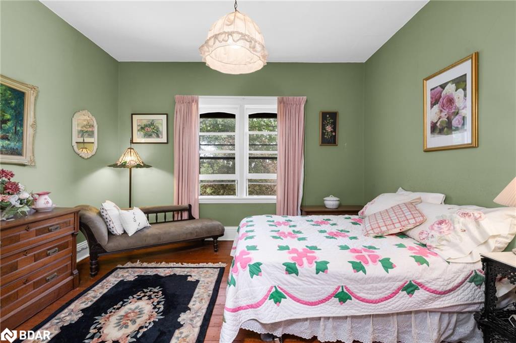 1407 Flos 8 Road W Property Photo 24