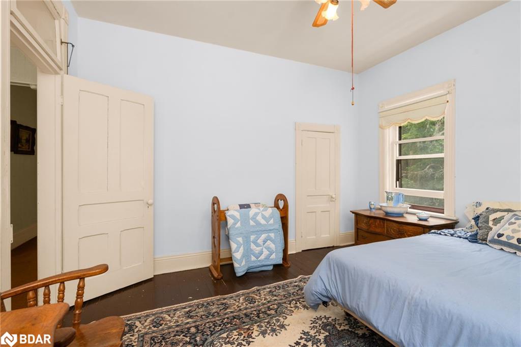 1407 Flos 8 Road W Property Photo 27