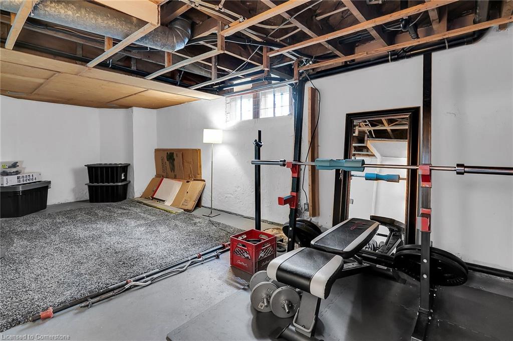 11 Spadina Road E Property Photo 27