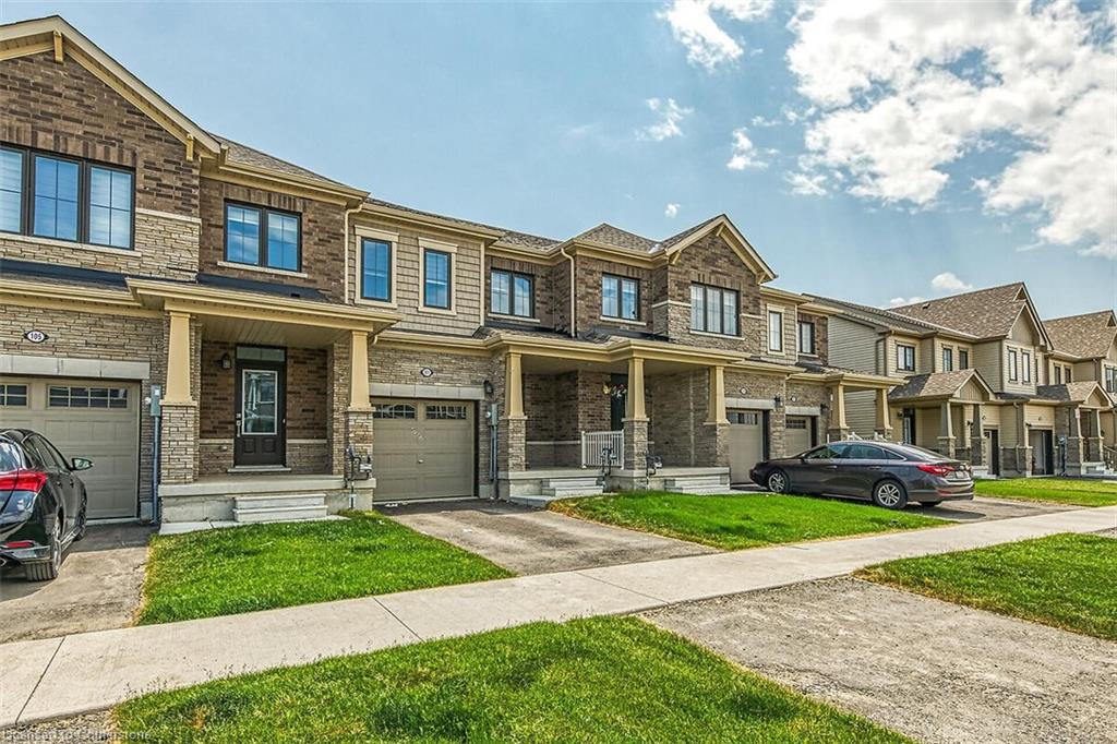 101 Selection Heights Property Photo 1