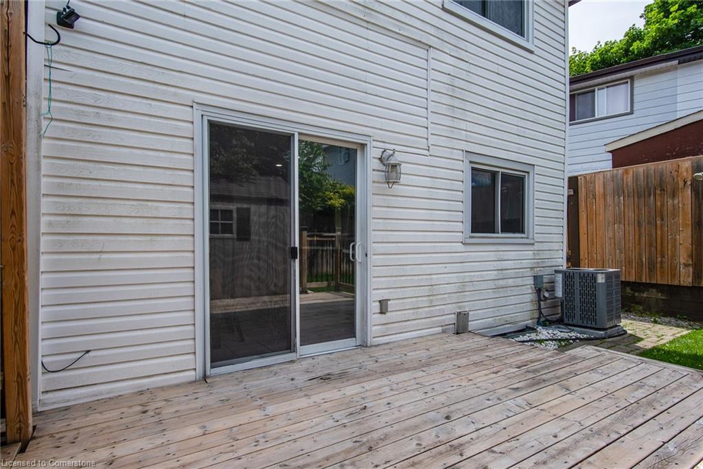 451 Pinetree Crescent Property Photo 9