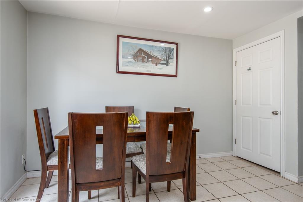 451 Pinetree Crescent Property Photo 30