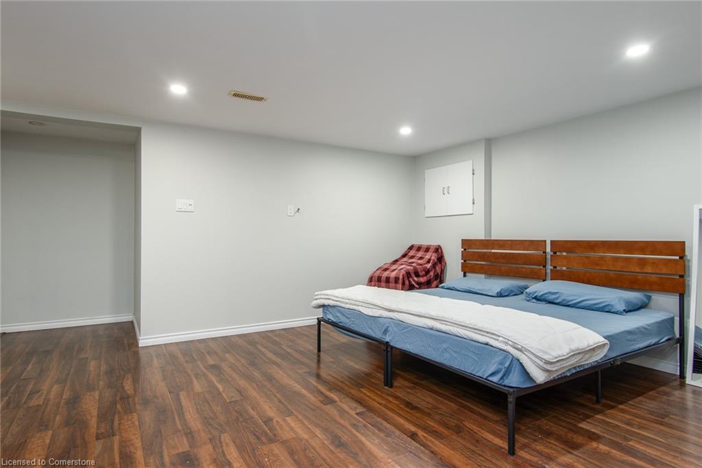 451 Pinetree Crescent Property Photo 44