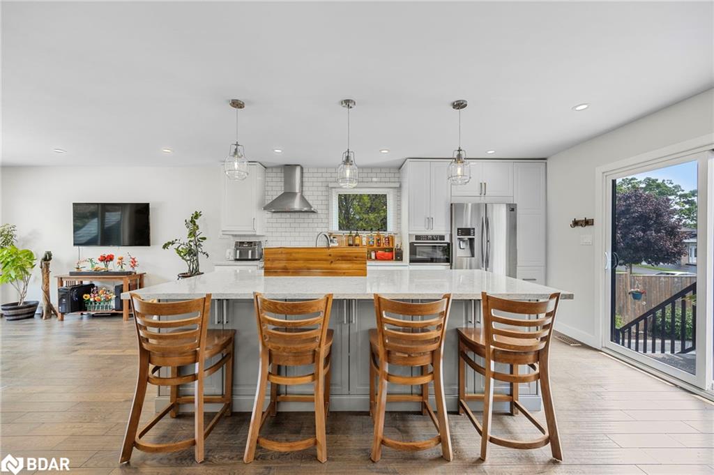171 Steel Street Property Photo 14