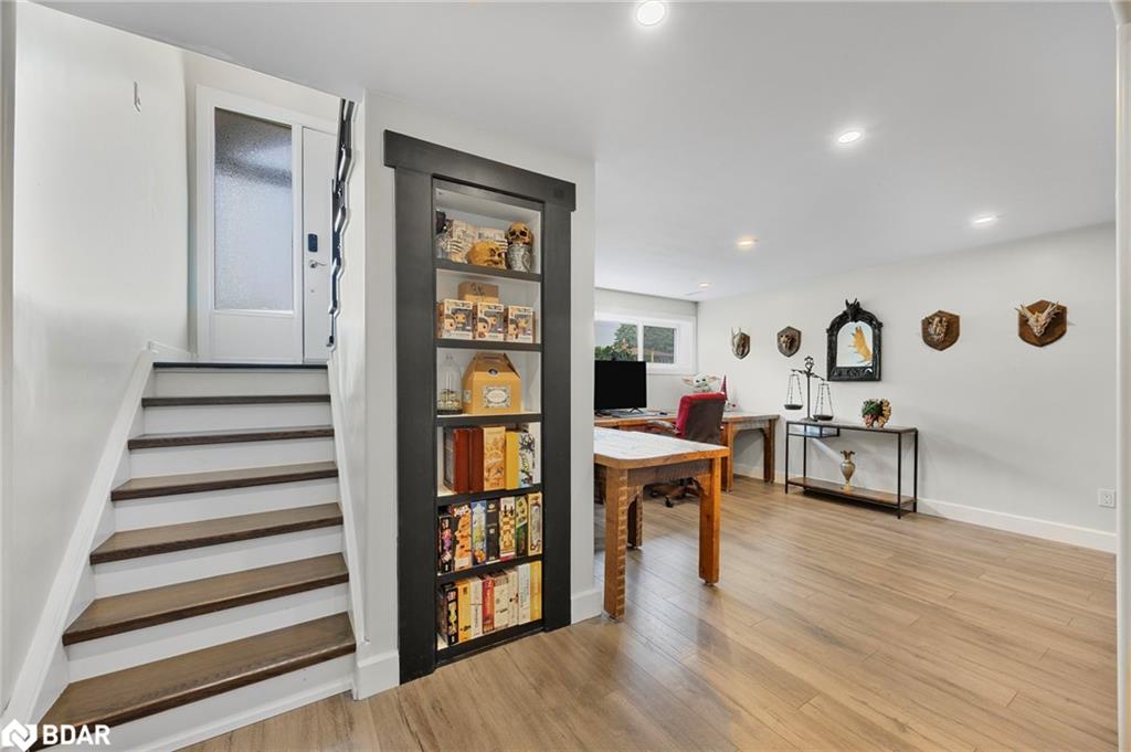 171 Steel Street Property Photo 28