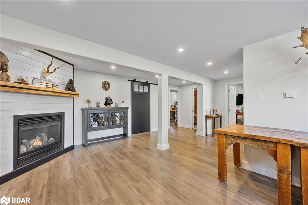 171 Steel Street Property Photo 31