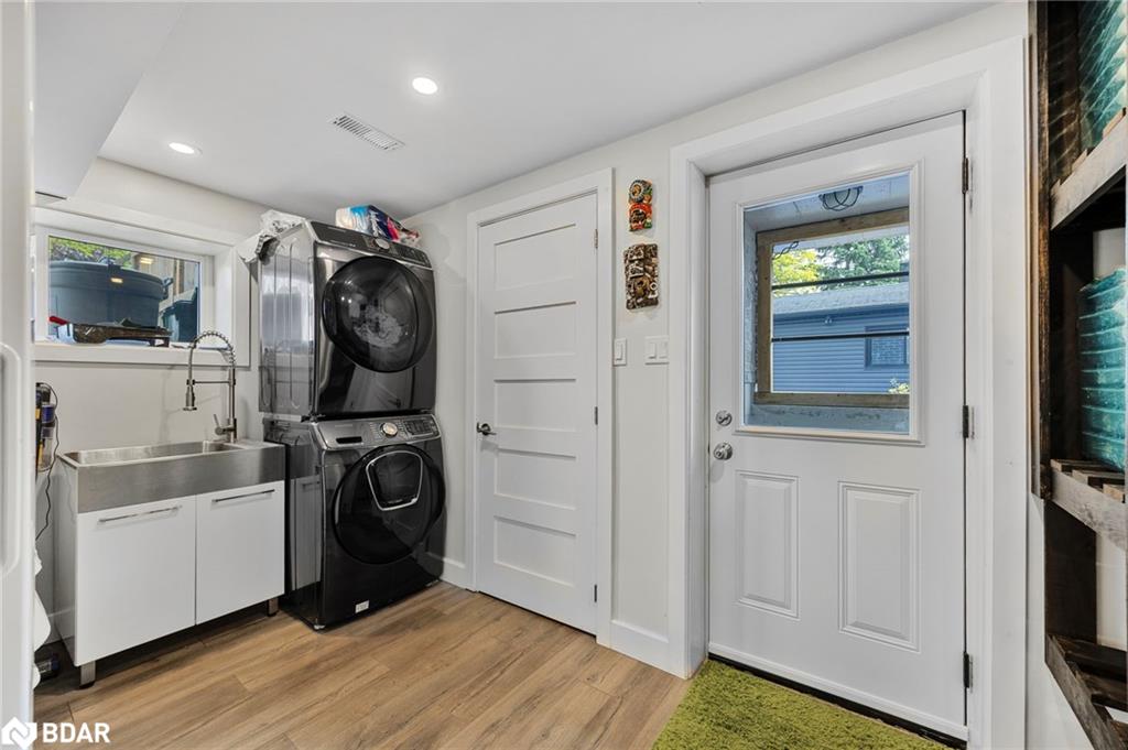 171 Steel Street Property Photo 39