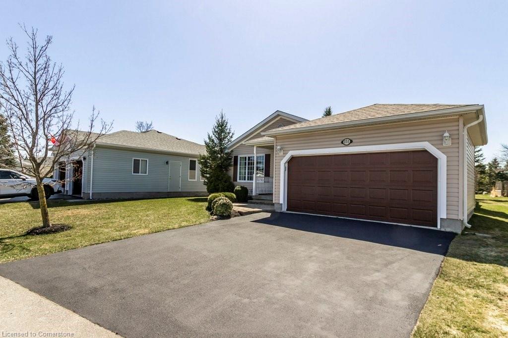 251 Glenariff Drive Property Photo 2