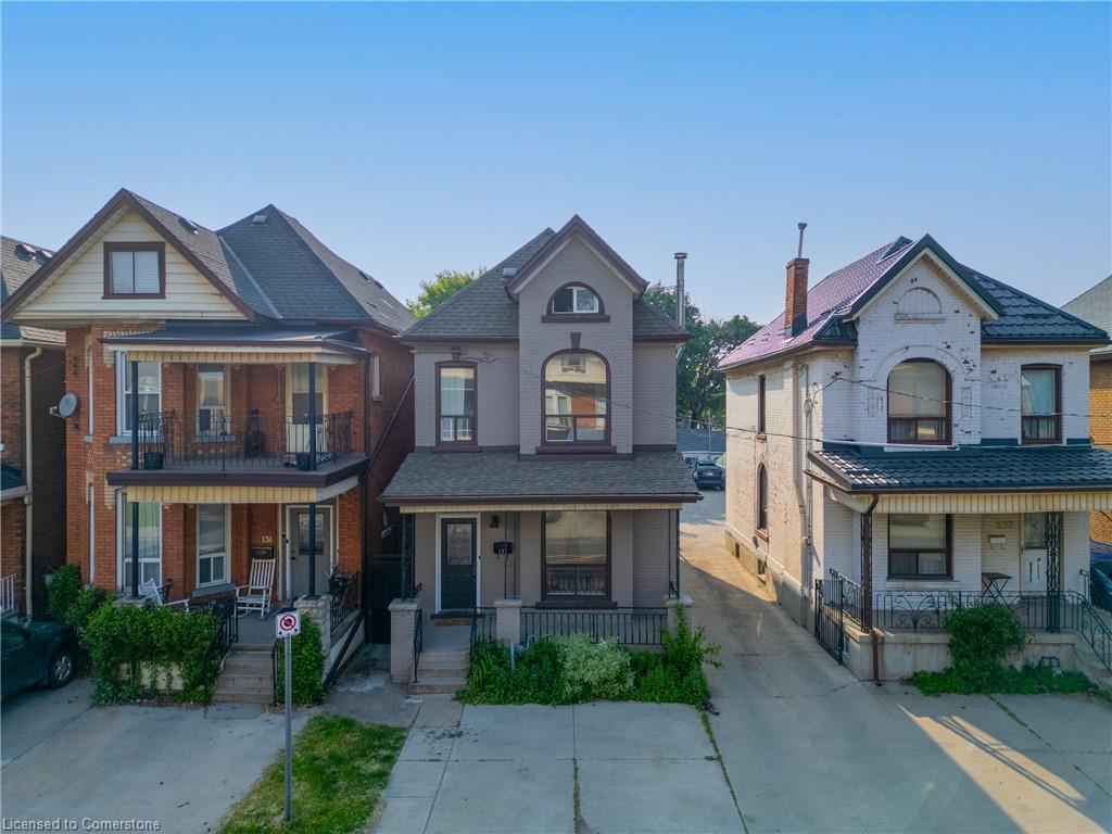 133 Wentworth Street N Property Photo 35