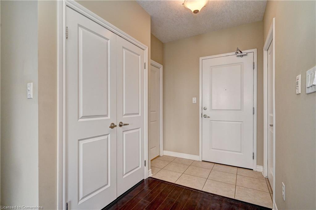 1104-539 Belmont Avenue W Property Photo 2