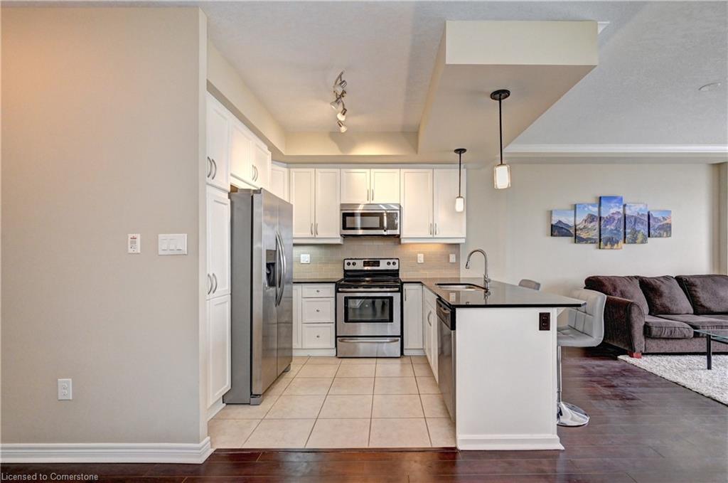 1104-539 Belmont Avenue W Property Photo 5