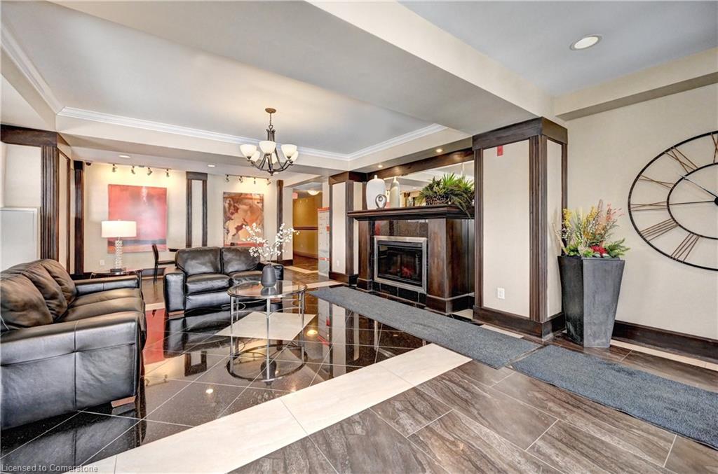 1104-539 Belmont Avenue W Property Photo 17
