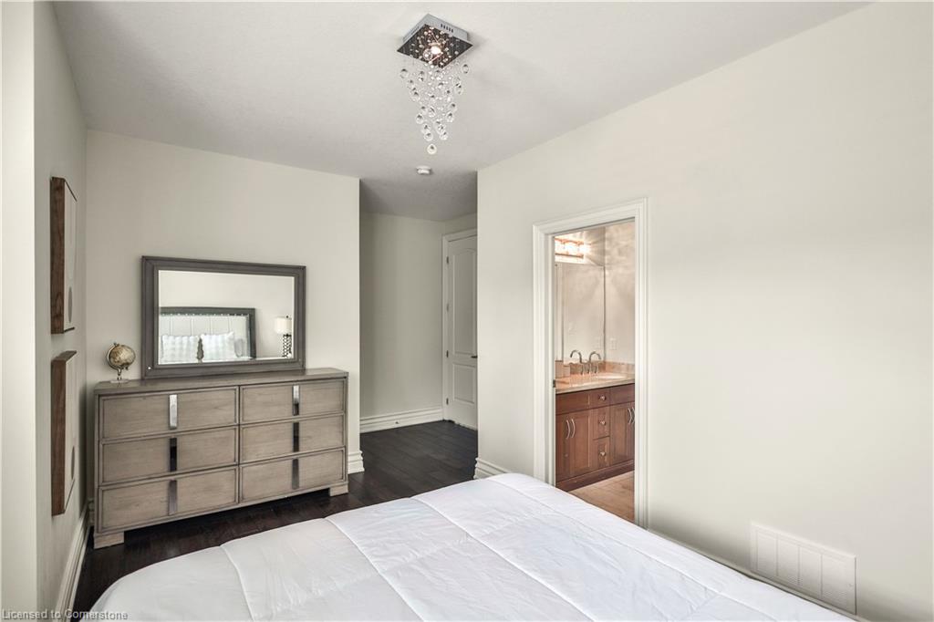 220 Moorland Crescent Property Photo 30