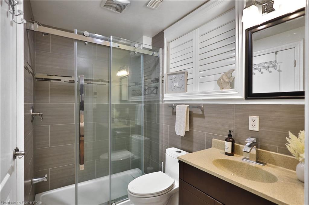 220 Moorland Crescent Property Photo 37