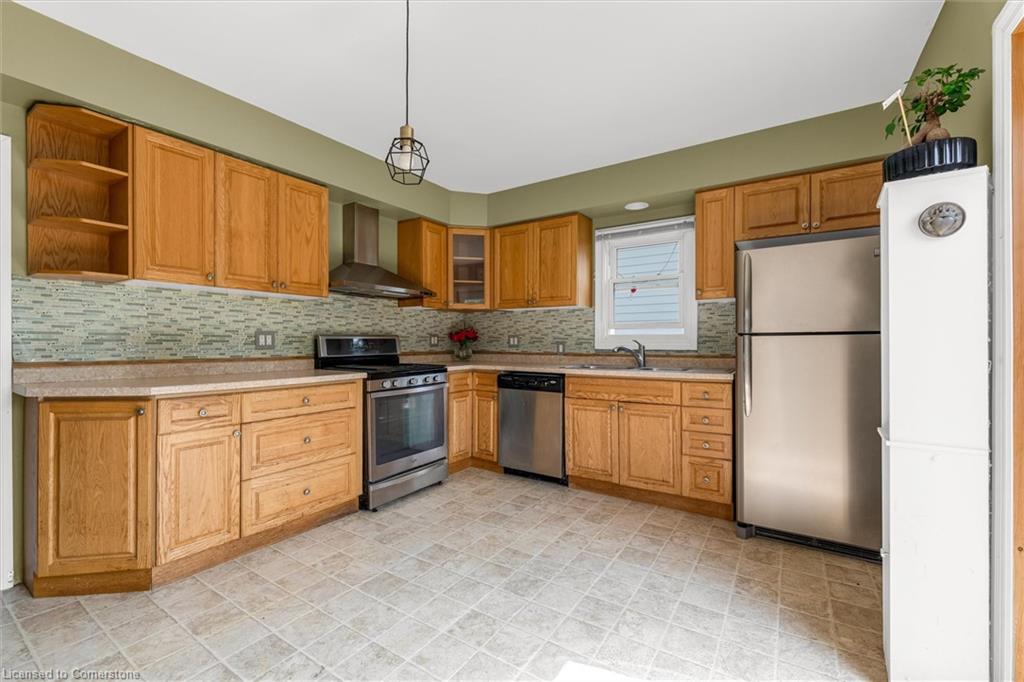 197 Riverside Drive Property Photo 7