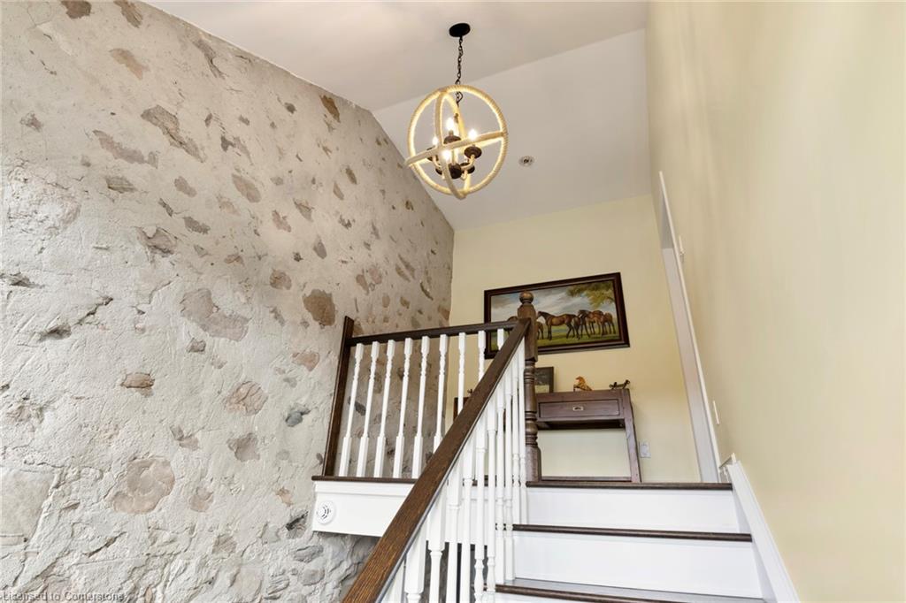 5228 First Line Property Photo 22