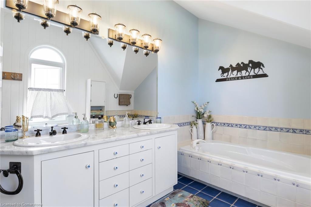 5228 First Line Property Photo 24