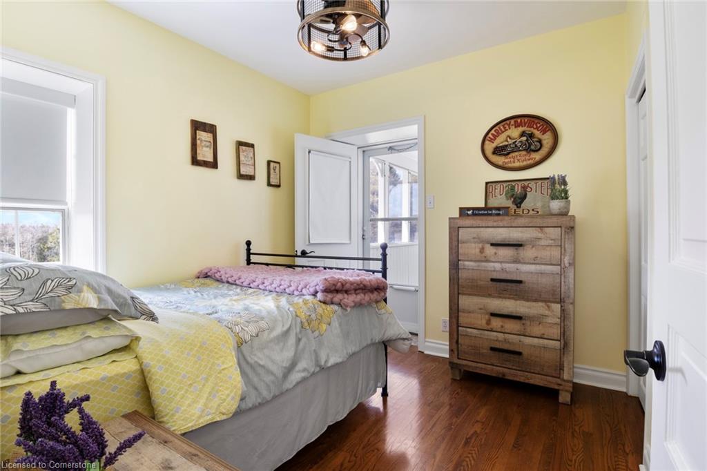 5228 First Line Property Photo 28