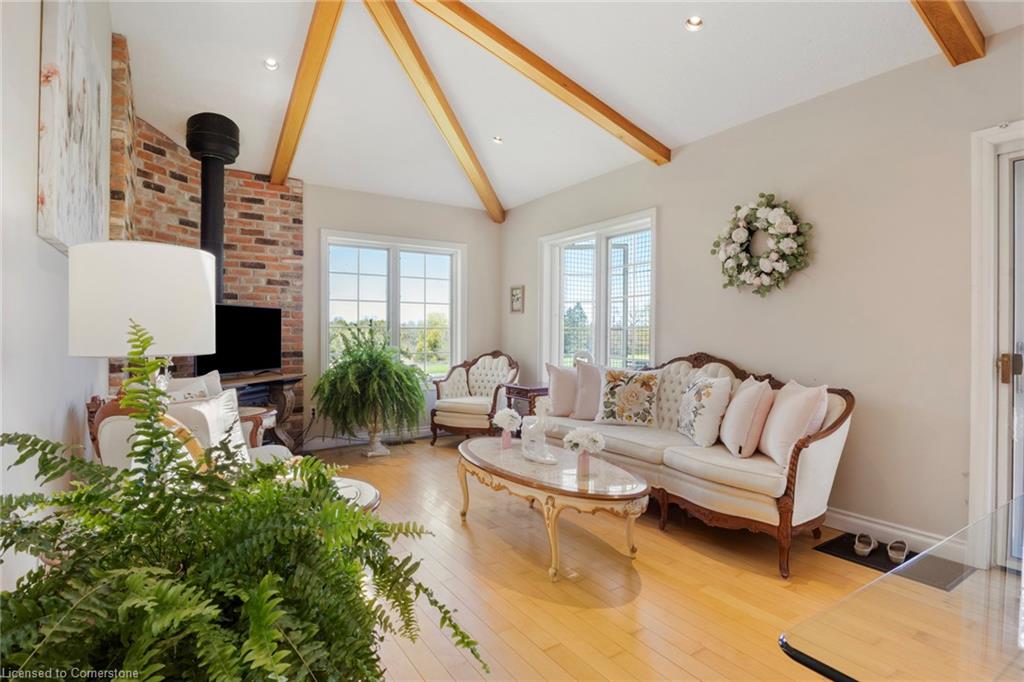 5228 First Line Property Photo 32