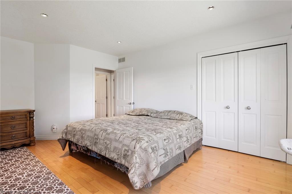 5228 First Line Property Photo 35