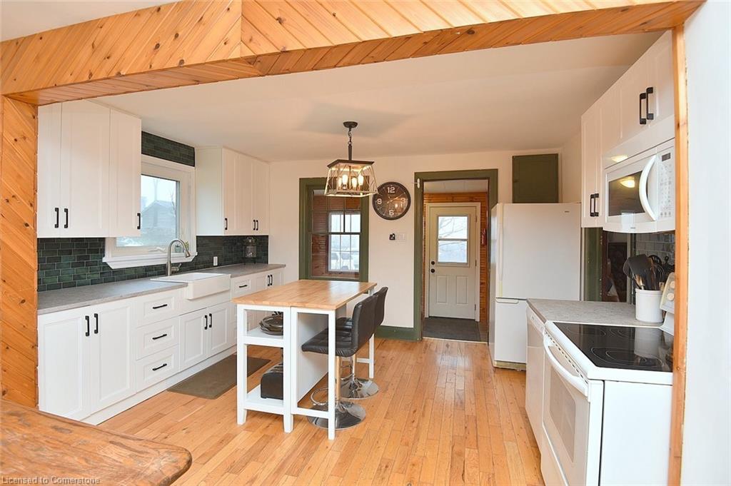 1344 Highway 8 Property Photo 10