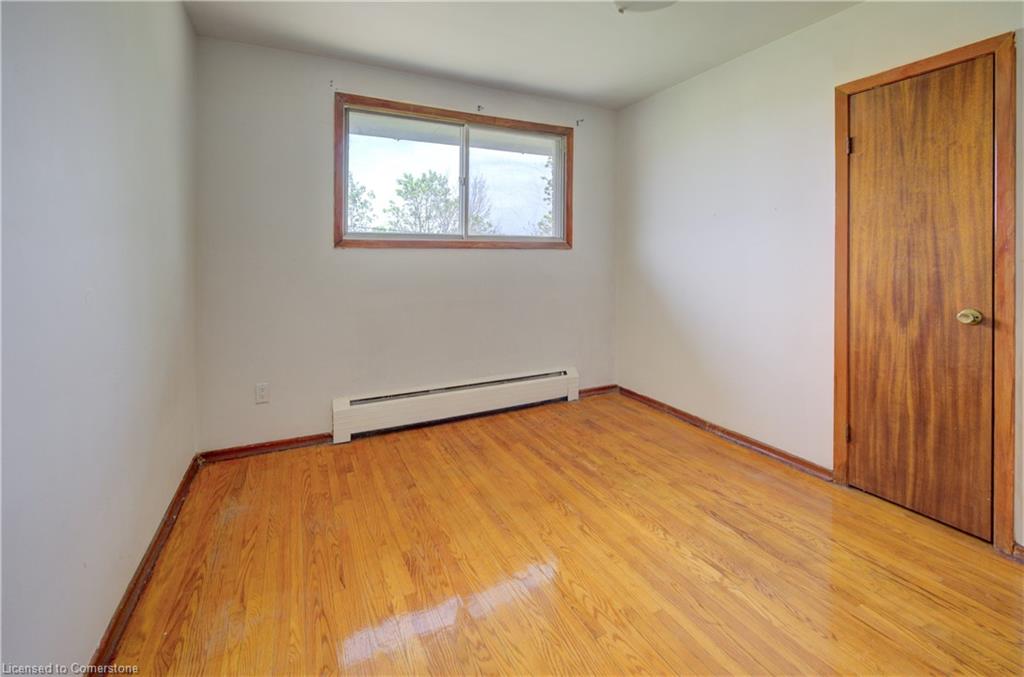 4-126 Clive Street Property Photo 6