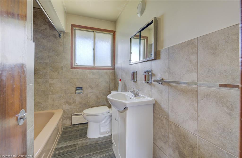 4-126 Clive Street Property Photo 7