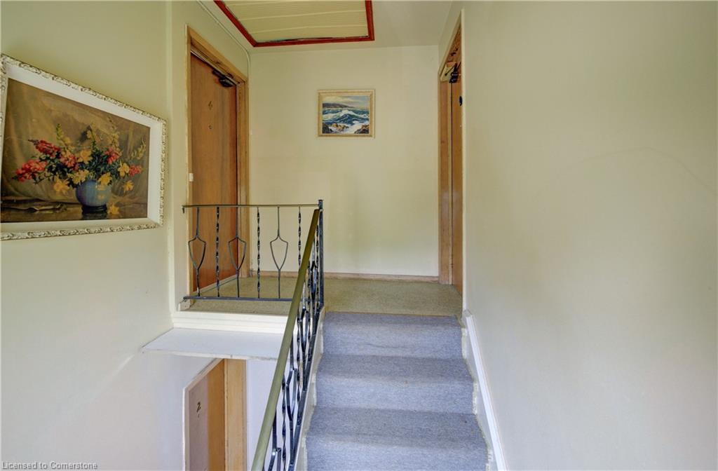 4-126 Clive Street Property Photo 10