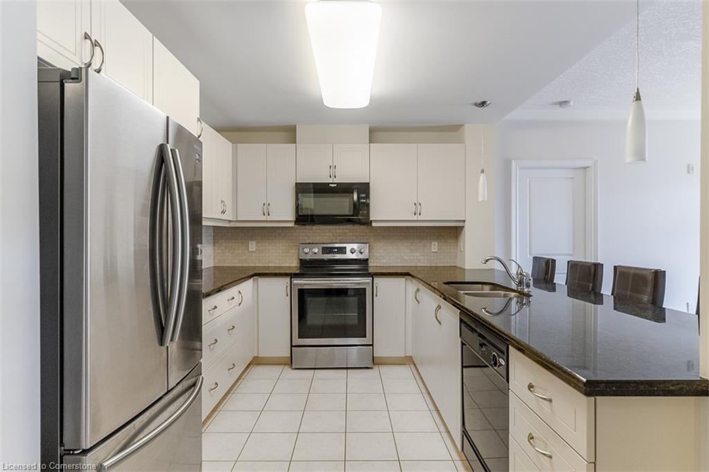 309-125 Wilson Street W Property Photo 4