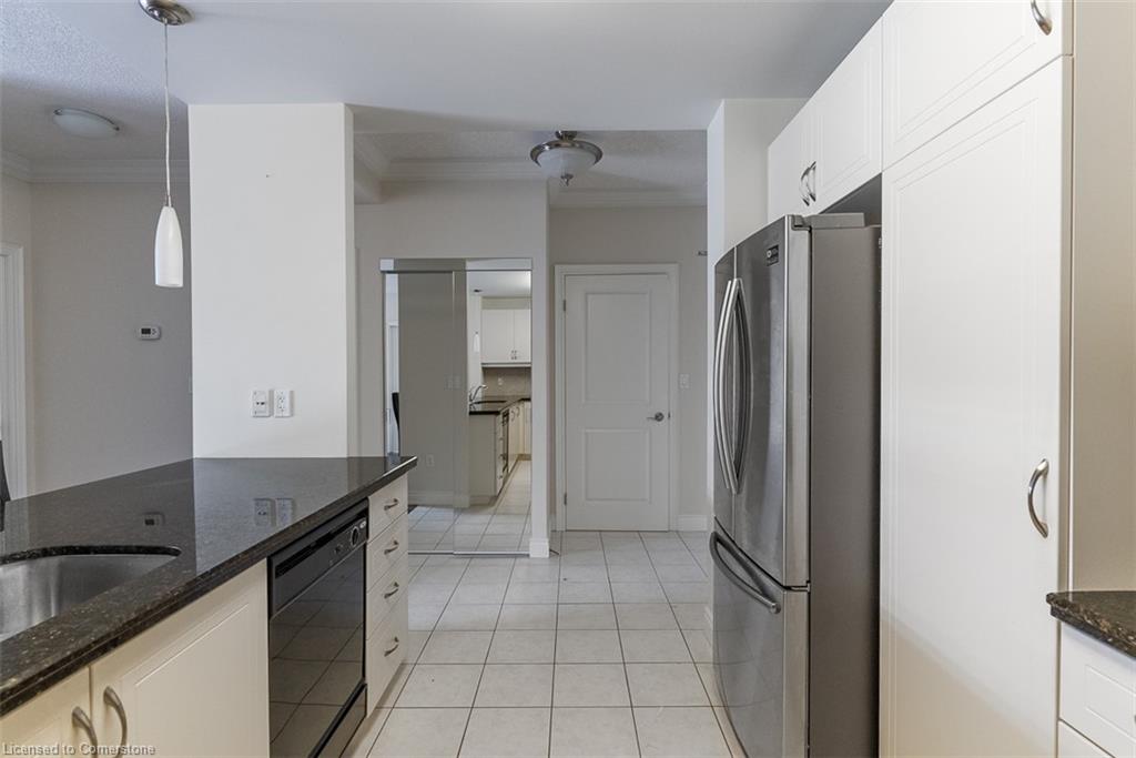 309-125 Wilson Street W Property Photo 5