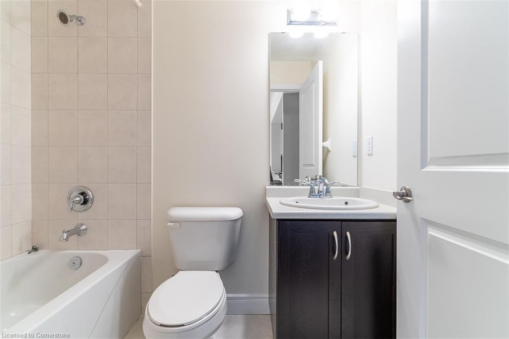 309-125 Wilson Street W Property Photo 10