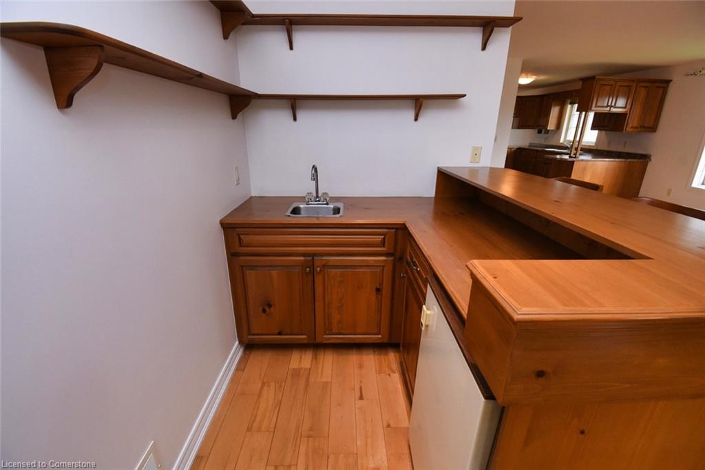 117 Dunrobin Drive Property Photo 11
