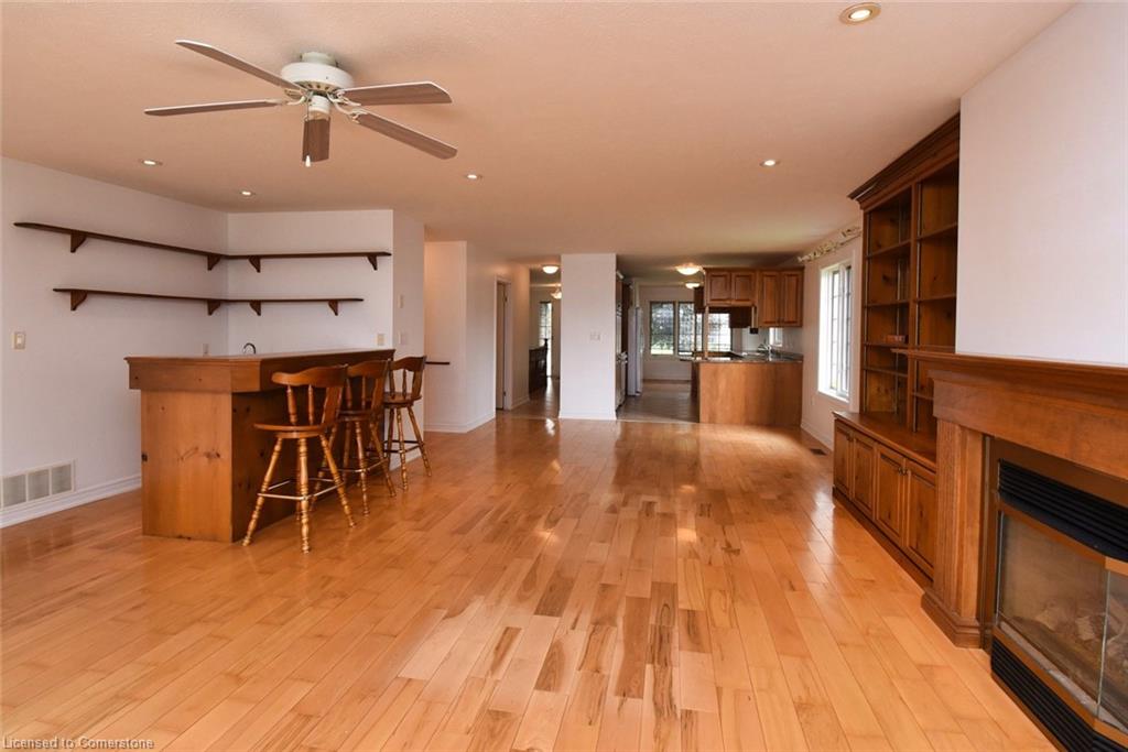 117 Dunrobin Drive Property Photo 15