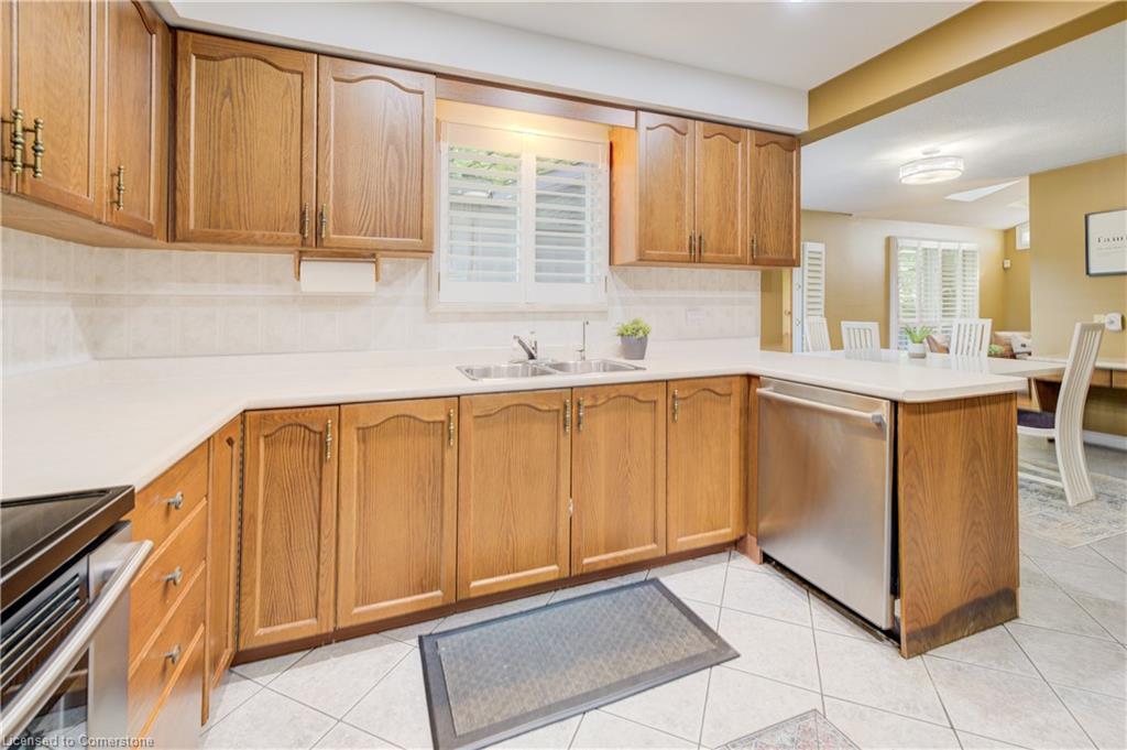 466 Dicenzo Drive Property Photo 12