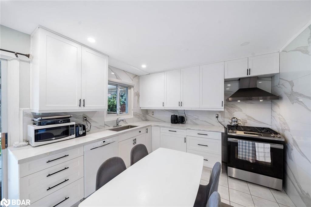 32 Brown Street Property Photo 13
