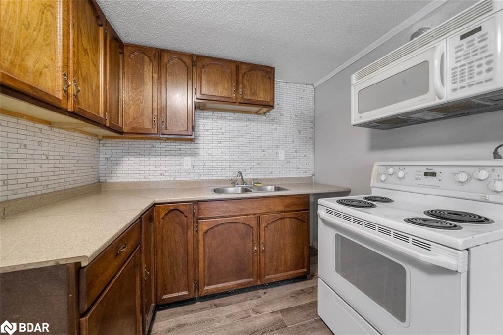32 Brown Street Property Photo 29