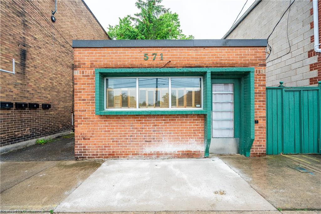 571 King Street Property Photo 1