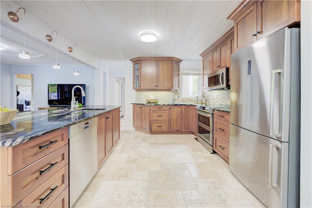 453 Mill Street Property Photo 10