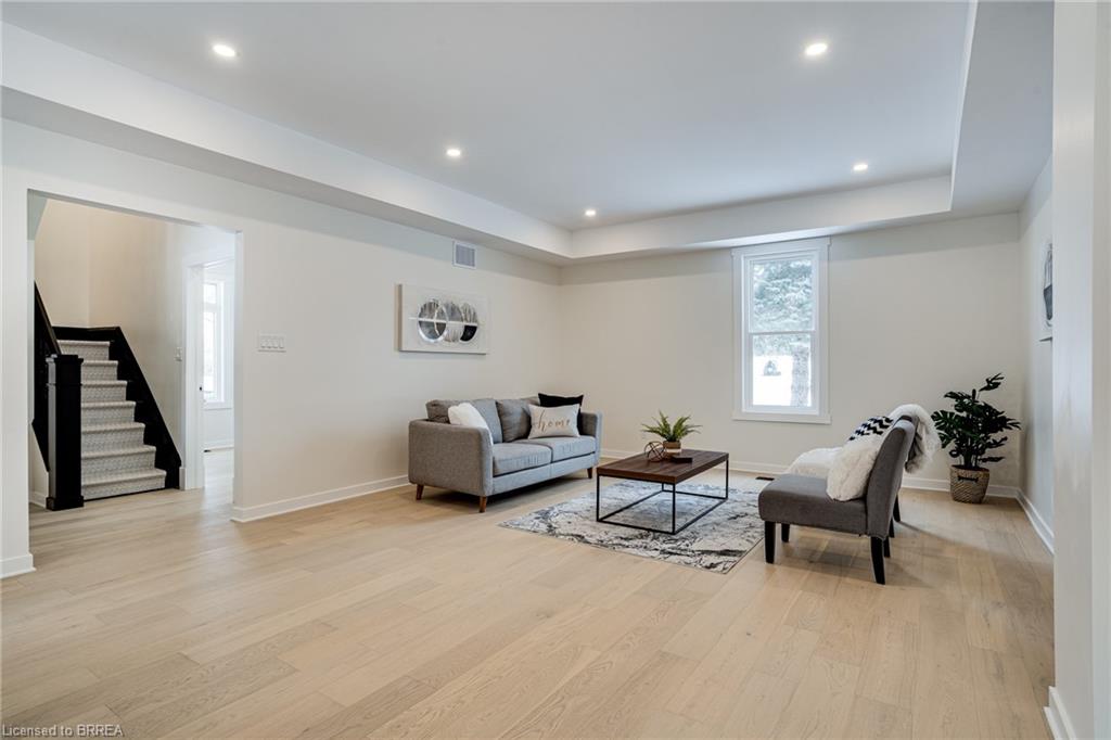 32 Princess Street Property Photo 24