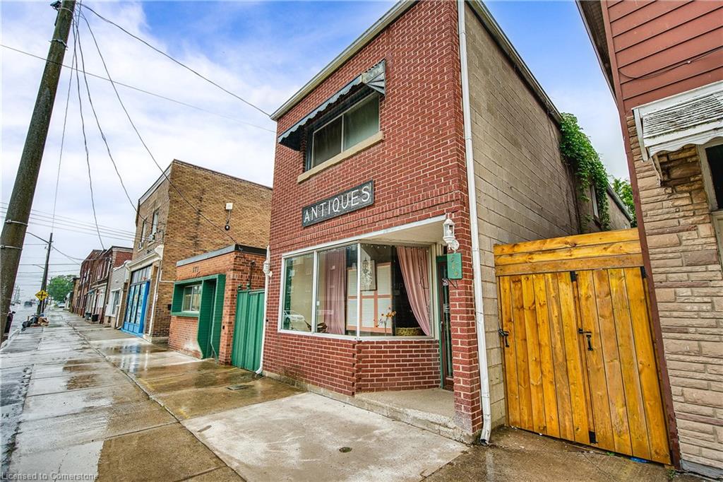 569 King Street Property Photo 1