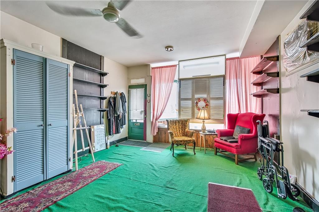 569 King Street Property Photo 4