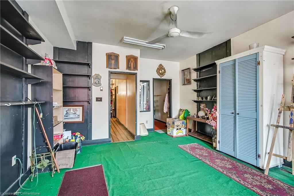 569 King Street Property Photo 5