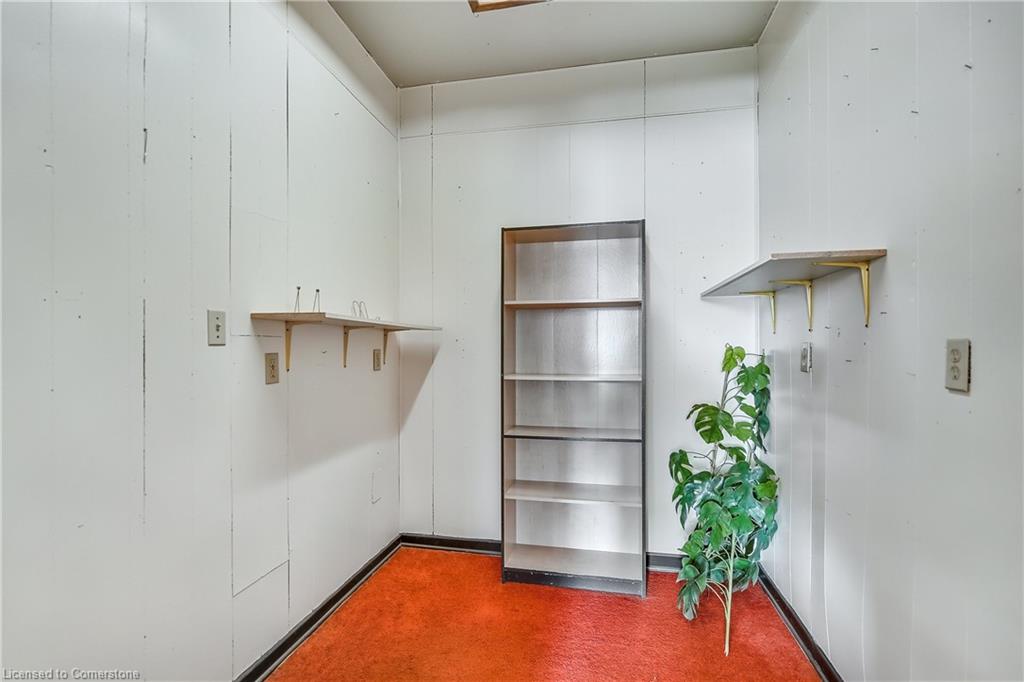 569 King Street Property Photo 6