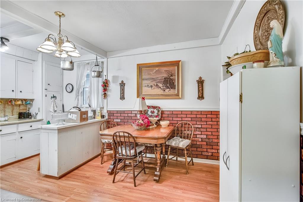 569 King Street Property Photo 10