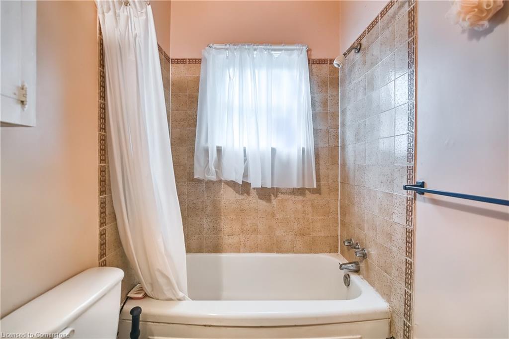 569 King Street Property Photo 20