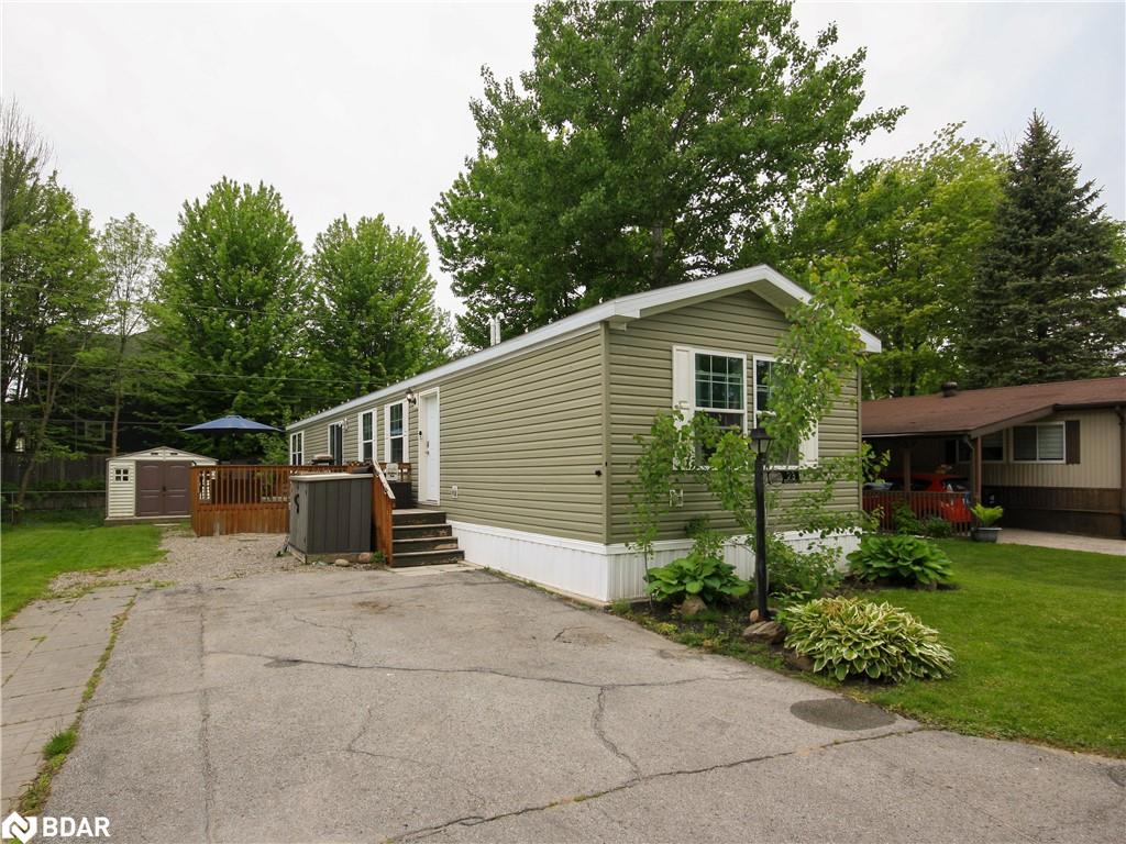 23 Georgian Glen Drive Property Photo 1