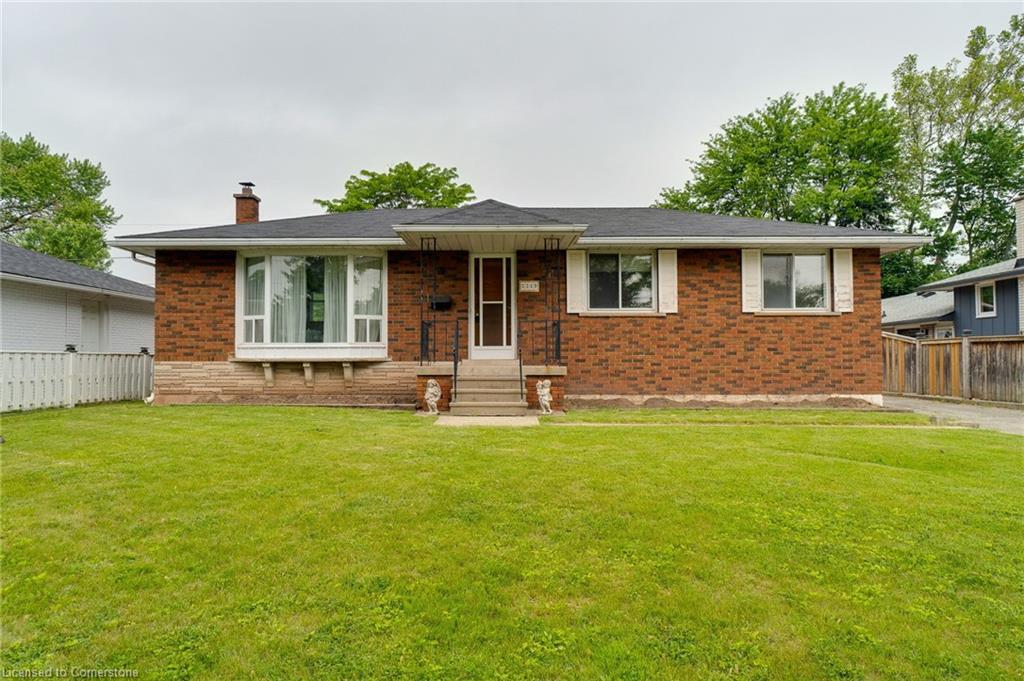 5349 Spruce Avenue Property Photo 2