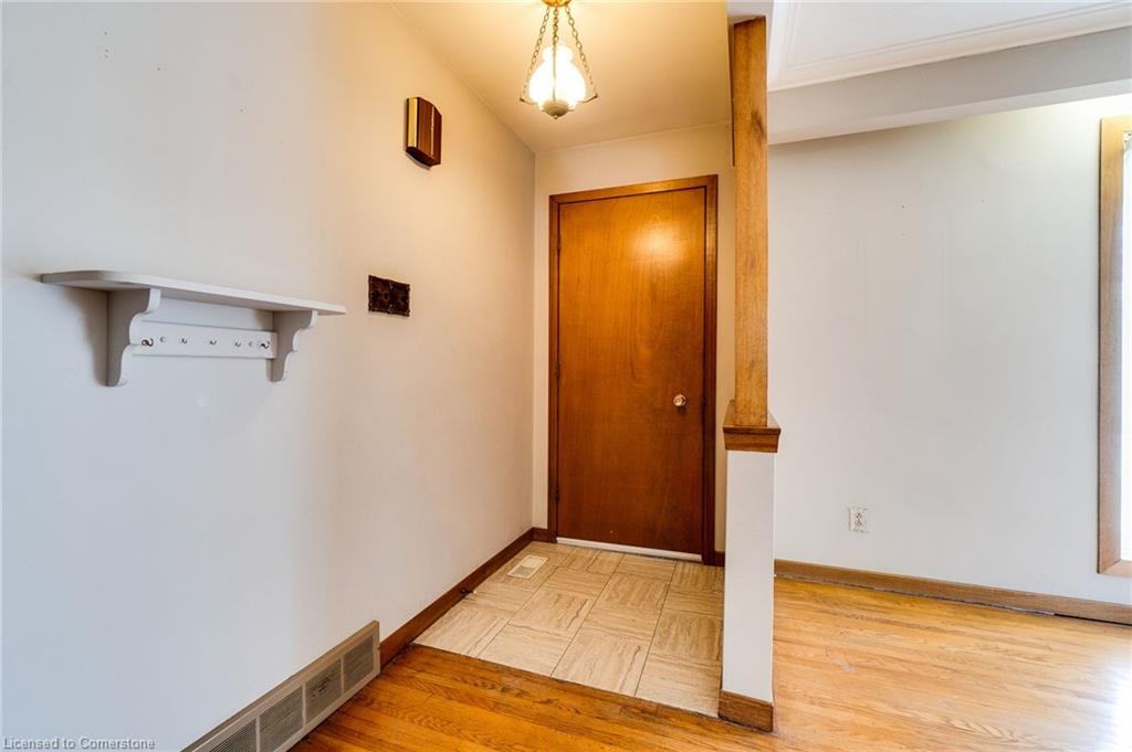5349 Spruce Avenue Property Photo 8