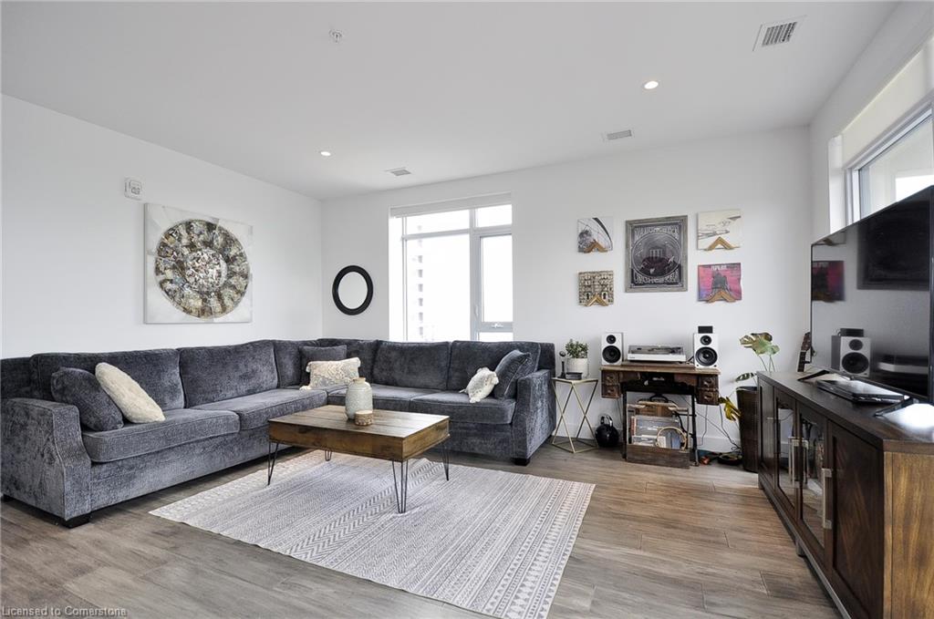 1213-15 Glebe Street Property Photo 16