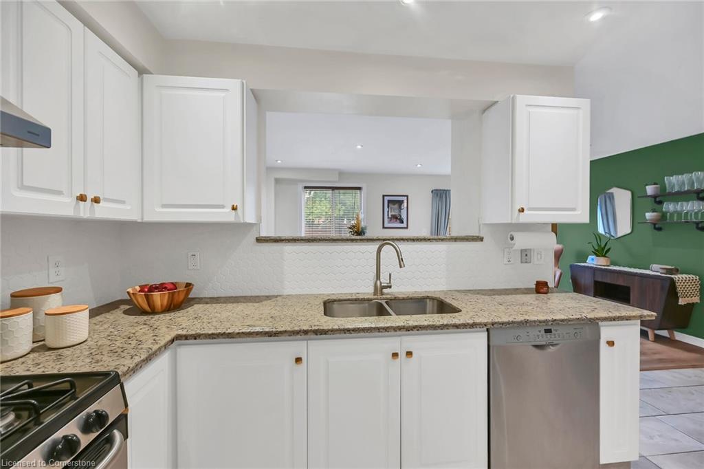 67 Erie Avenue Property Photo 10
